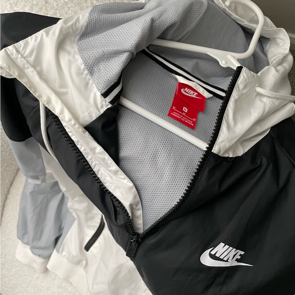 NIKE Zip-up Sweater